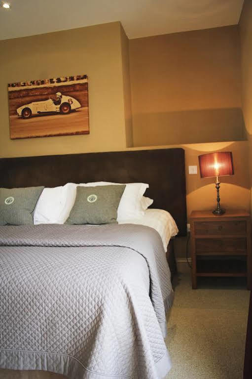 Trents By Greene King Inns Chichester Exteriör bild